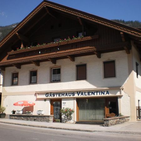 Gaestehaus Valentina Mayrhofen Exterior photo